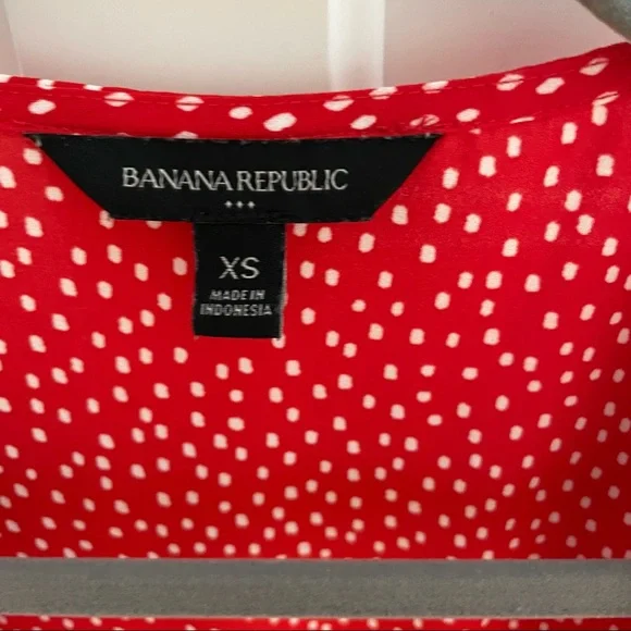 Banana Republic Red Polka Dot Top - Picture 8 of 8